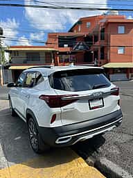 Kia Seltos SX-T 2023 - miniatura 10