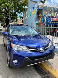Toyota RAV4 XLE 2015 - miniatura 2