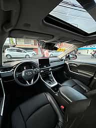 Toyota RAV4 XLE 2023 - miniatura 5