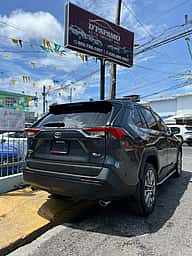 Toyota RAV4 XLE Premium 2023 - miniatura 9