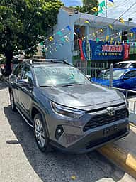 Toyota RAV4 XLE Premium 2023 - miniatura 3