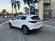 Kia Sportage Luxury 2021 - miniatura 9