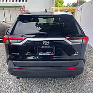 Toyota RAV4 LE 2021 - miniatura 5