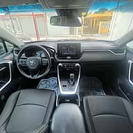 Toyota RAV4 LE 2021 - miniatura 7