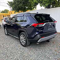 Toyota RAV4 XLE Premium 2023 - miniatura 4