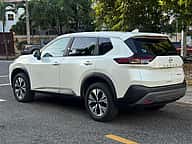Nissan Rogue SV 2023 - miniatura 3