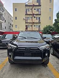 Toyota 4 Runner SR5 2021 - miniatura 2