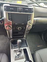 Toyota 4 Runner SR5 2021 - miniatura 13