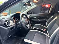 Nissan Versa SV 2020 - miniatura 7