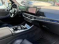 BMW X5 xDrive40i 2024 - miniatura 17