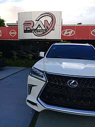 Lexus LX 570 2017 - miniatura 8