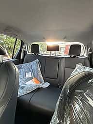 Toyota Hilux Limited 2027 - miniatura 13