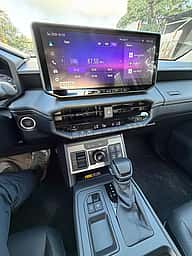 Toyota Hilux Limited 2027 - miniatura 10