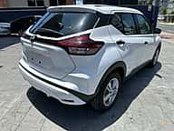 Nissan Kicks SV 2023 - miniatura 5