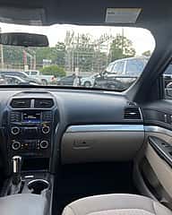 Ford Explorer XL 2019 - miniatura 8