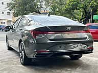 Hyundai Avante Luxury 2021 - miniatura 3