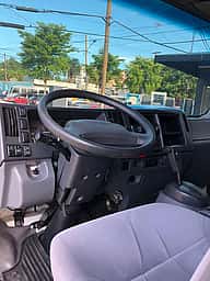Isuzu Camion Furgon 2017 - miniatura 9