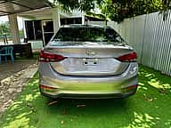 Hyundai Accent SE 2021 - miniatura 3