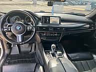 BMW X6 xDrive 35i 2017 - miniatura 8