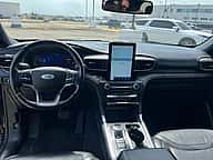 Ford Explorer Platinum 2020 - miniatura 9