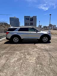 Ford Explorer XLT 2021 - miniatura 3