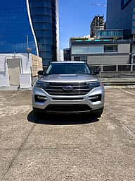 Ford Explorer XLT 2021 - miniatura 4