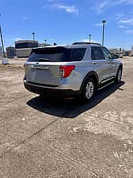 Ford Explorer XLT 2021 - miniatura 8