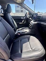 Ford Explorer XLT 2021 - miniatura 9