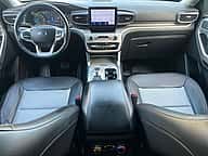 Ford Explorer XLT 2023 - miniatura 5