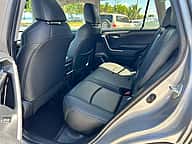 Toyota RAV4 XLE 2020 - miniatura 9