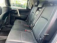 Toyota 4 Runner Limited 2023 - miniatura 5