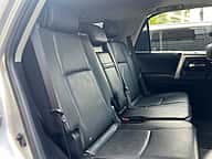 Toyota 4 Runner Limited 2023 - miniatura 6