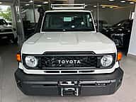 Toyota Land Cruiser LX Serie 70 2027 - miniatura 2