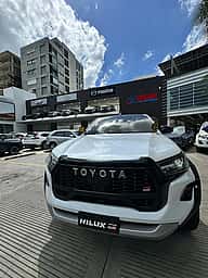 Toyota Hilux GR Sport 2024 - miniatura 1