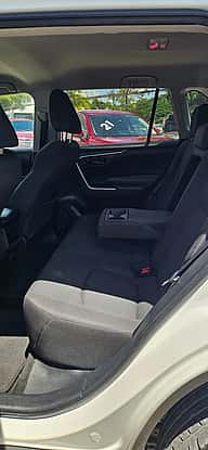 Toyota RAV4 LE 2021 - miniatura 16
