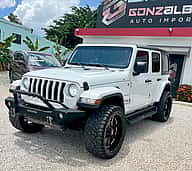 Jeep Wrangler Sahara Unlimited 2018 - miniatura 1
