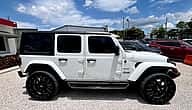 Jeep Wrangler Sahara Unlimited 2018 - miniatura 3