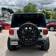 Jeep Wrangler Sahara Unlimited 2018 - miniatura 7