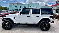 Jeep Wrangler Sahara Unlimited 2018 - miniatura 8
