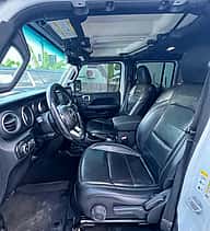 Jeep Wrangler Sahara Unlimited 2018 - miniatura 14