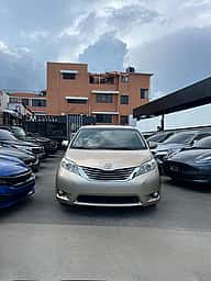 Toyota Sienna XLE 2011 - miniatura 9