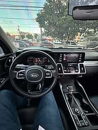 Kia Sorento Luxury 2023 - miniatura 8