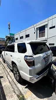 Toyota 4 Runner Limited 2016 - miniatura 3