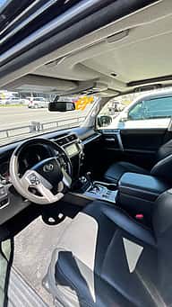 Toyota 4 Runner Limited 2019 - miniatura 5