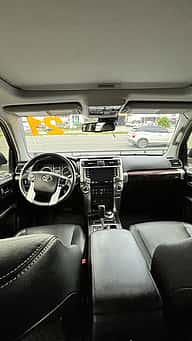 Toyota 4Runner Limited 2021 - miniatura 8