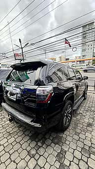 Toyota 4Runner Limited 2022 - miniatura 3
