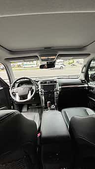Toyota 4Runner Limited 2022 - miniatura 8