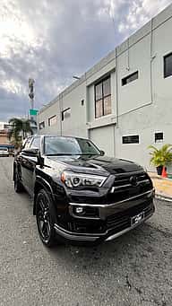 Toyota 4Runner Nightshade 2021 - miniatura 2