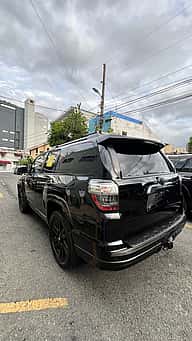 Toyota 4Runner Nightshade 2021 - miniatura 4