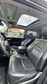 Toyota 4Runner Nightshade 2021 - miniatura 6